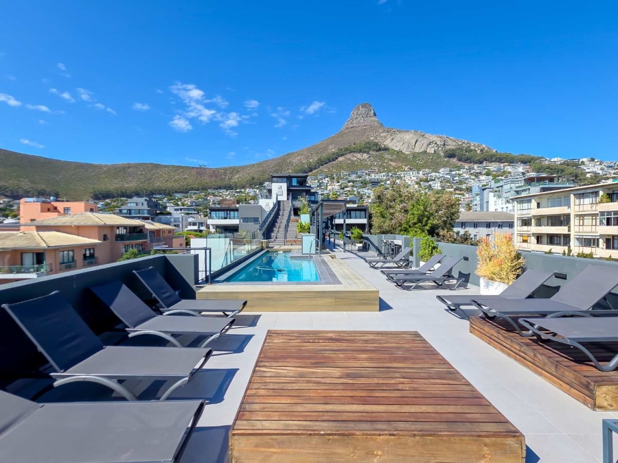 2 Bedroom Property for Sale in Sea Point Western Cape